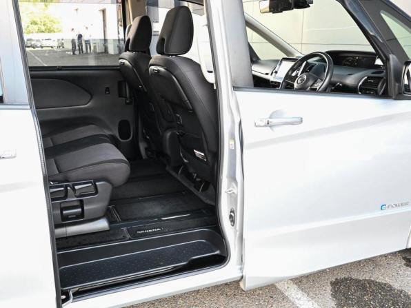 Nissan Serena V (C27) с пробегом 2019 года, цена 2 329 000 рублей, 90028 км, минивэн, Автокод Объявления