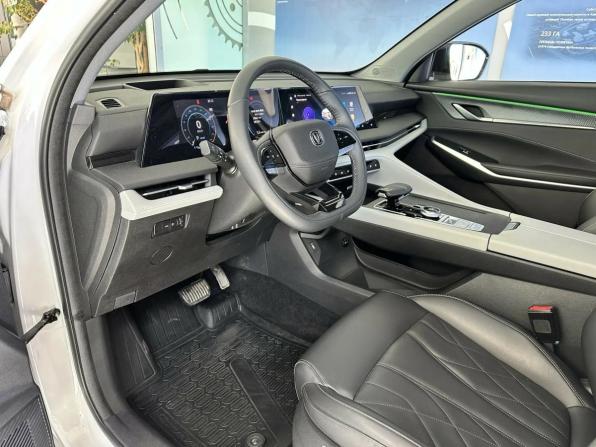 Changan CS75 Plus III с пробегом 2024 года, цена 2 700 000 рублей, 3833 км, внедорожник, Автокод Объявления