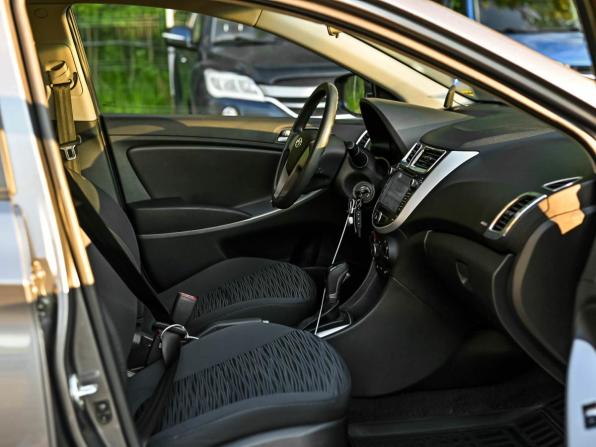 Hyundai Solaris I Рестайлинг с пробегом 2015 года, цена 960 000 рублей, 154219 км, седан, Автокод Объявления