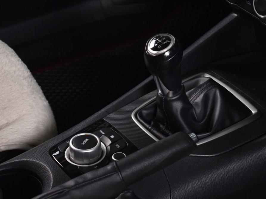 Mazda Axela III Рестайлинг Кемерово  - изображение 19