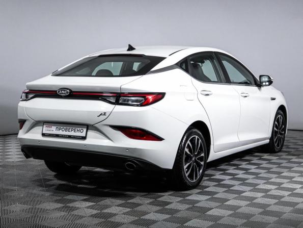 JAC J7 I с пробегом 2023 года, цена 1 370 000 рублей, 42000 км, лифтбек, Автокод Объявления