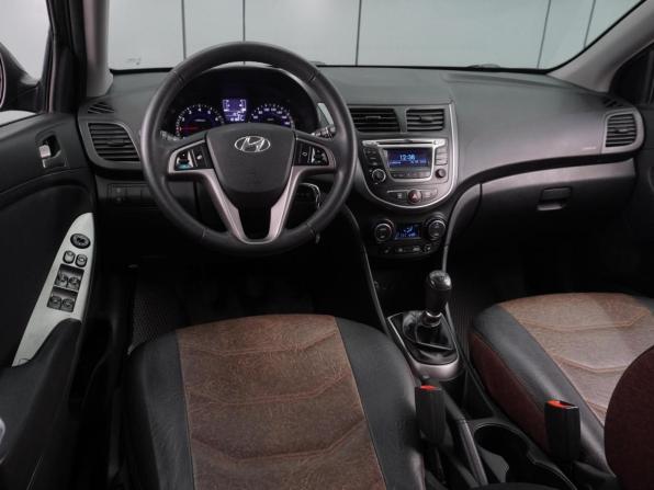 Hyundai Solaris I Рестайлинг с пробегом 2016 года, цена 899 000 рублей, 181807 км, седан, Автокод Объявления