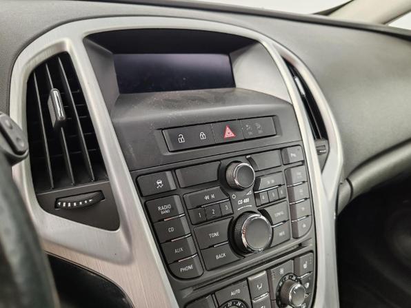 Opel Astra J Рестайлинг с пробегом 2011 года, цена 685 000 рублей, 173132 км, хэтчбек, Автокод Объявления