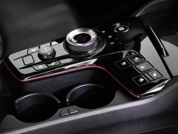 Kia Sportage V с пробегом 2022 года, цена 3 977 000 рублей, 67839 км, внедорожник, Автокод Объявления