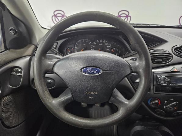 Ford Focus I Рестайлинг с пробегом 2003 года, цена 233 000 рублей, 370400 км, седан, Автокод Объявления