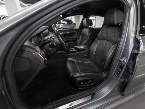 BMW 5 серии VII (G30/G31/G38) с пробегом 2017 года, цена 3 750 000 рублей, 130250 км, седан, Автокод Объявления