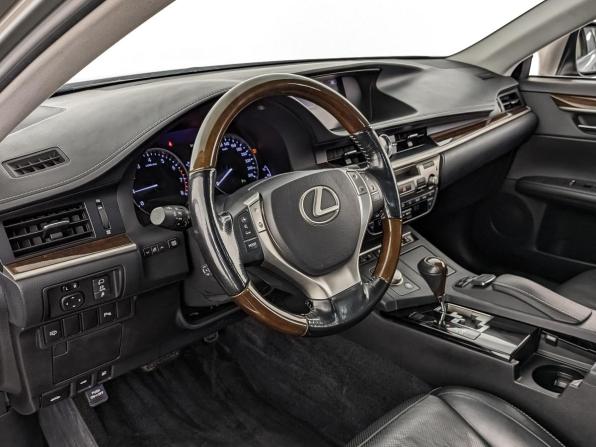 Lexus ES VI с пробегом 2015 года, цена 2 690 000 рублей, 100023 км, седан, Автокод Объявления
