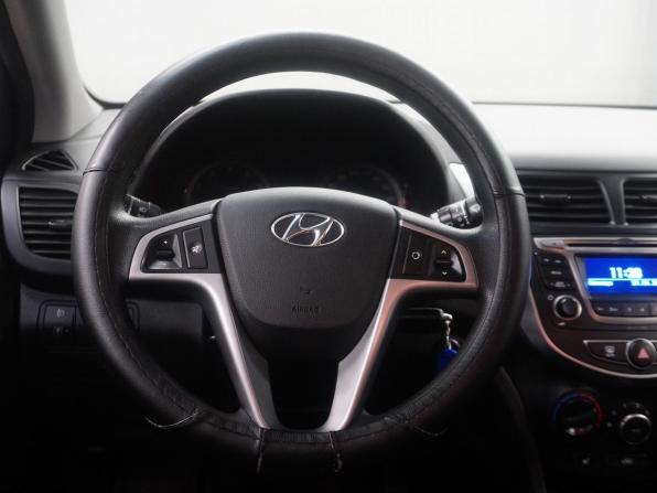 Hyundai Solaris I Рестайлинг с пробегом 2015 года, цена 913 000 рублей, 164318 км, седан, Автокод Объявления