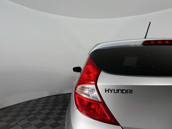 Hyundai Solaris I Рестайлинг с пробегом 2014 года, цена 935 000 рублей, 149311 км, хэтчбек, Автокод Объявления