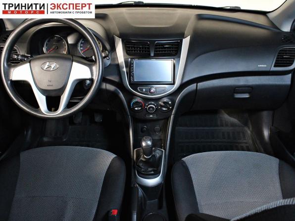 Hyundai Solaris I с пробегом 2012 года, цена 797 000 рублей, 174531 км, седан, Автокод Объявления