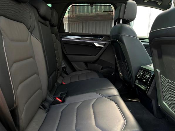 Volkswagen Touareg III Рестайлинг с пробегом 2024 года, цена 13 900 500 рублей, 21291 км, внедорожник, Автокод Объявления