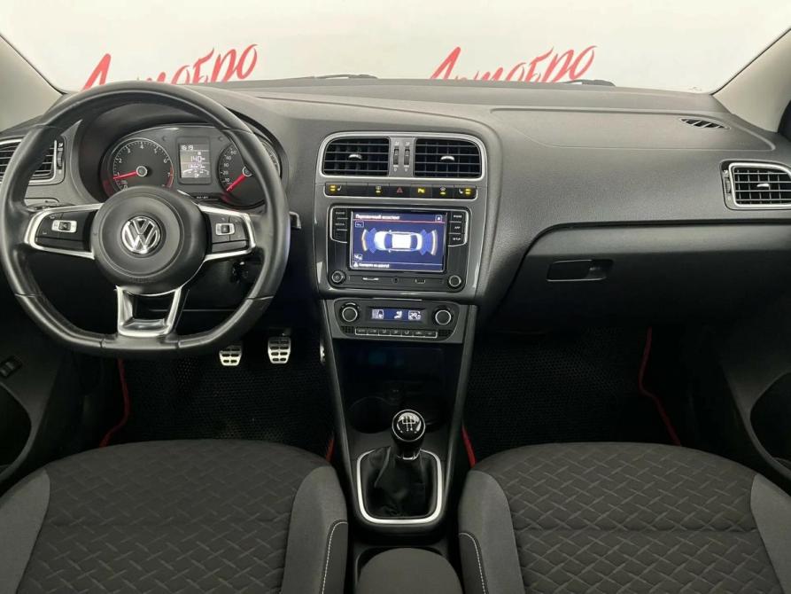 Volkswagen Polo V Рестайлинг Псков  - изображение 9