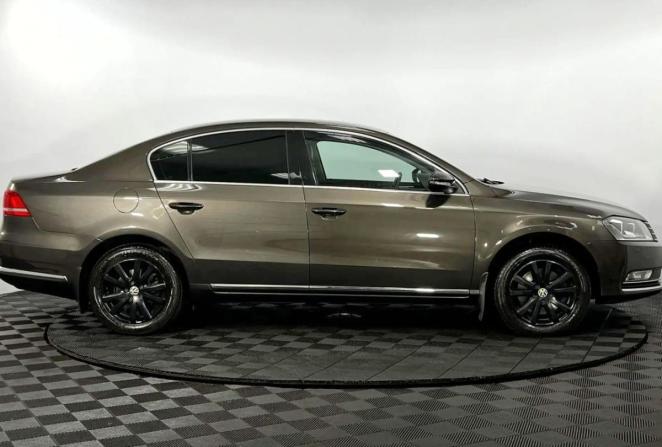 Volkswagen Passat B7 с пробегом 2011 года, цена 1 350 000 рублей, 102734 км, седан, Автокод Объявления