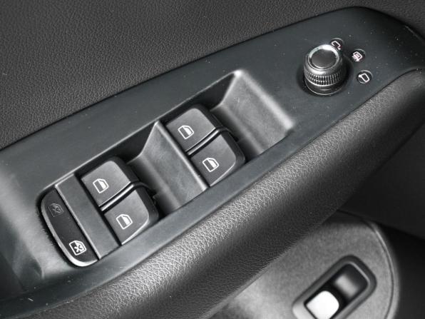 Audi Q5 I (8R) с пробегом 2011 года, цена 1 819 000 рублей, 184117 км, внедорожник, Автокод Объявления
