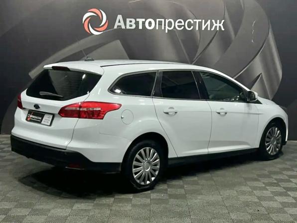 Ford Focus III Рестайлинг с пробегом 2017 года, цена 820 000 рублей, 291412 км, универсал, Автокод Объявления