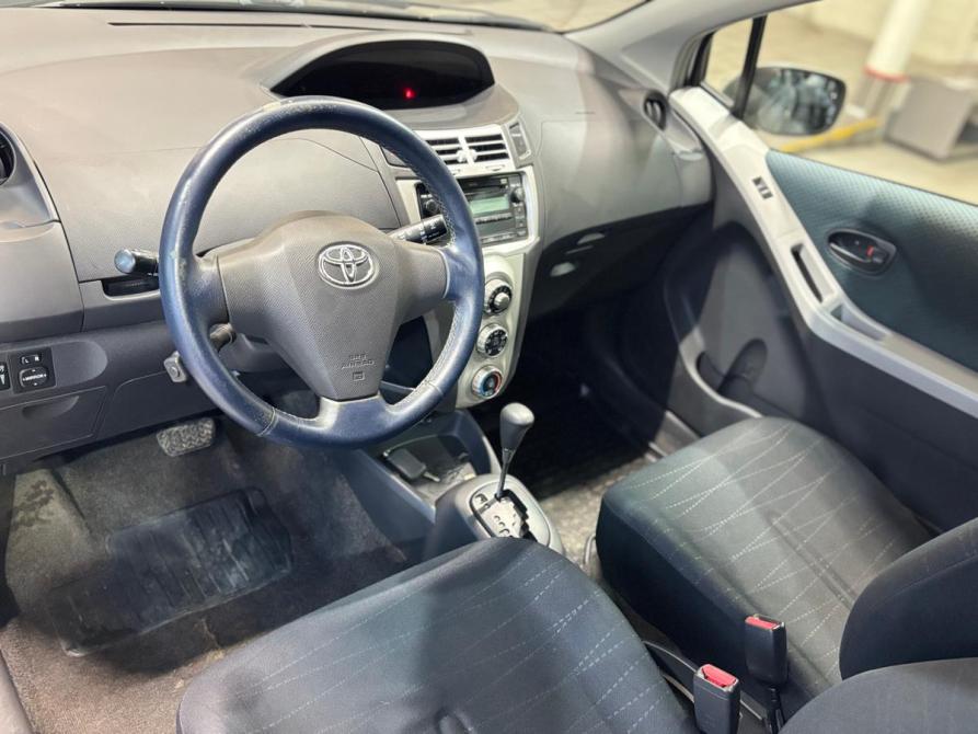 Toyota Yaris II Челябинск  - изображение 11
