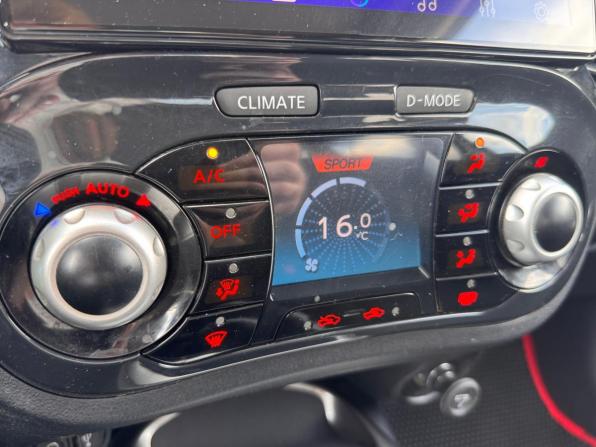 Nissan Juke I с пробегом 2012 года, цена 895 000 рублей, 215774 км, внедорожник, Автокод Объявления