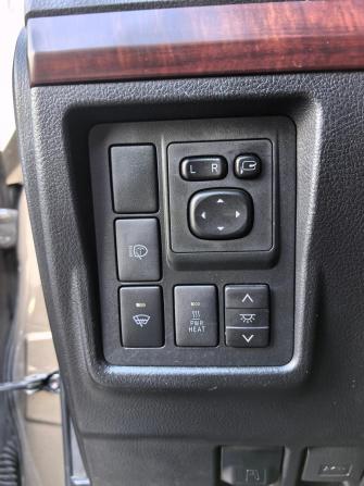 Toyota Land Cruiser Prado 150 Series Рестайлинг 1 с пробегом 2014 года, цена 2 750 000 рублей, 298000 км, внедорожник, Автокод Объявления