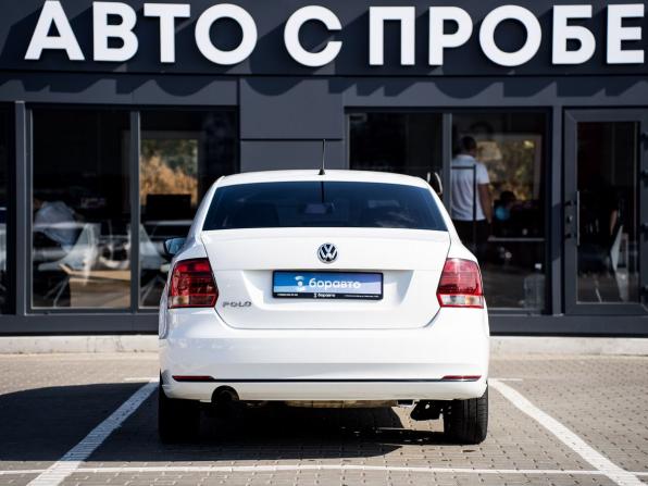 Volkswagen Polo V Рестайлинг с пробегом 2016 года, цена 1 212 000 рублей, 121900 км, седан, Автокод Объявления