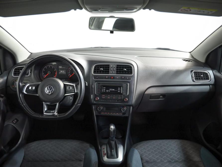 Volkswagen Polo V Рестайлинг Санкт-Петербург  - изображение 10