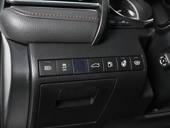 Toyota Camry VIII (XV70) с пробегом 2018 года, цена 2 889 000 рублей, 142643 км, седан, Автокод Объявления