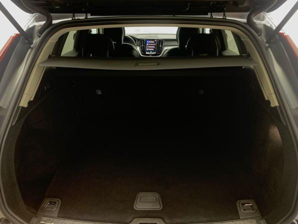 Volvo XC60 II с пробегом 2019 года, цена 3 099 000 рублей, 135870 км, внедорожник, Автокод Объявления