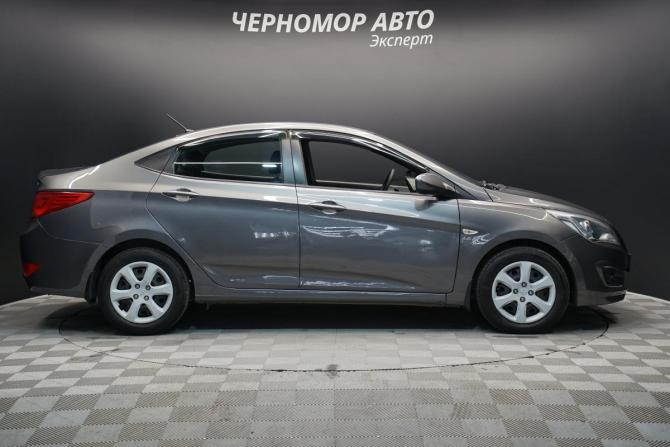 Hyundai Solaris I Рестайлинг с пробегом 2014 года, цена 1 090 000 рублей, 75000 км, седан, Автокод Объявления