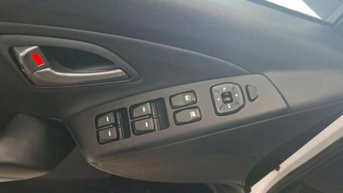 Hyundai ix35 I Рестайлинг с пробегом 2015 года, цена 1 248 000 рублей, 231000 км, внедорожник, Автокод Объявления