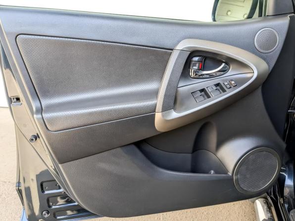 Toyota Ractis II с пробегом 2011 года, цена 1 540 000 рублей, 118930 км, хэтчбек, Автокод Объявления