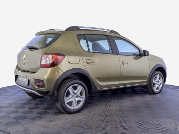 Renault Sandero II с пробегом 2015 года, цена 995 000 рублей, 50583 км, хэтчбек, Автокод Объявления