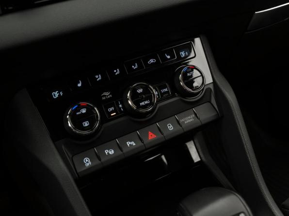 Skoda Karoq I с пробегом 2021 года, цена 2 840 000 рублей, 58565 км, внедорожник, Автокод Объявления