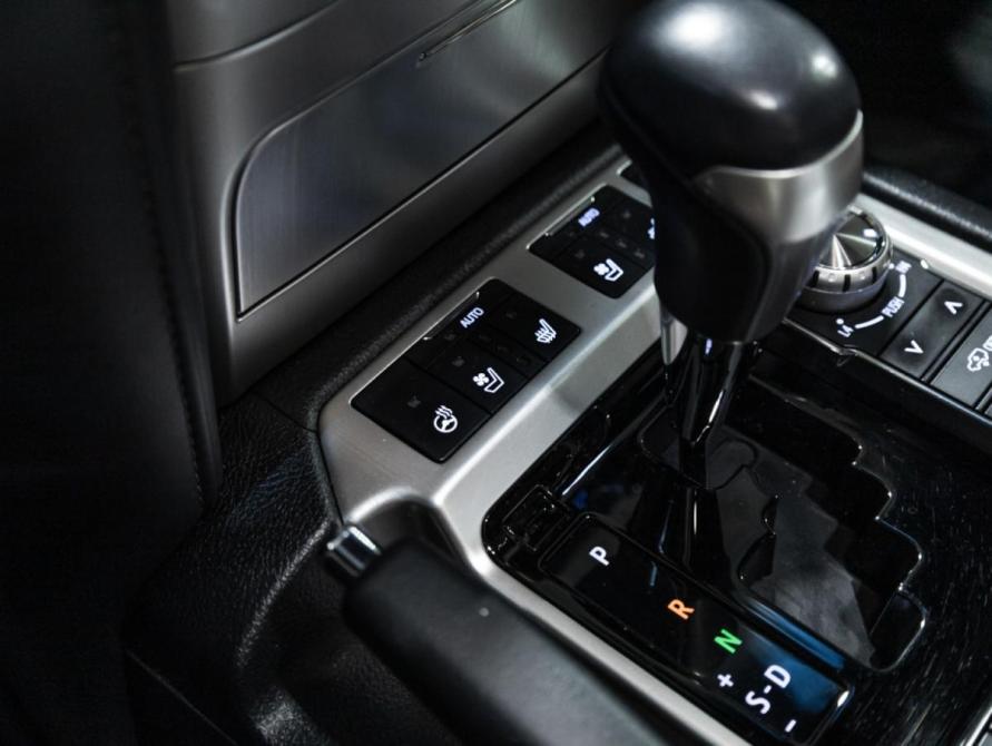 Toyota Land Cruiser 200 Series Рестайлинг 2 Санкт-Петербург  - изображение 23