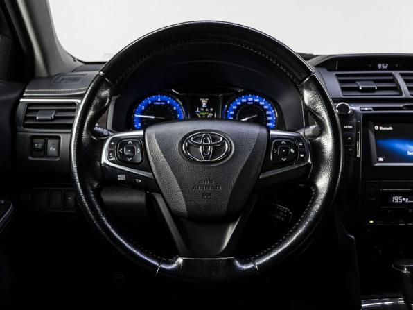 Toyota Camry VII (XV50) Рестайлинг с пробегом 2015 года, цена 1 940 000 рублей, 128479 км, седан, Автокод Объявления