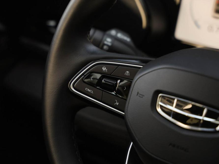 Geely Monjaro I Санкт-Петербург  - изображение 14