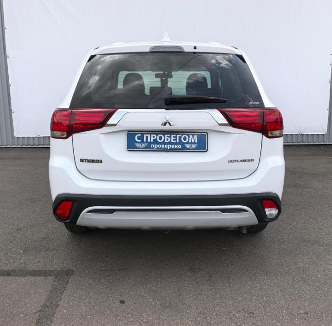 Mitsubishi Outlander III Рестайлинг 3 Санкт-Петербург  - изображение 6