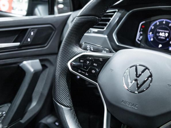 Volkswagen Tiguan II Рестайлинг с пробегом 2021 года, цена 2 919 777 рублей, 91347 км, внедорожник, Автокод Объявления