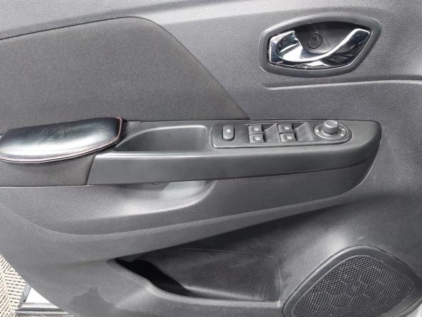 Renault Kaptur I с пробегом 2018 года, цена 1 720 000 рублей, 47000 км, внедорожник, Автокод Объявления