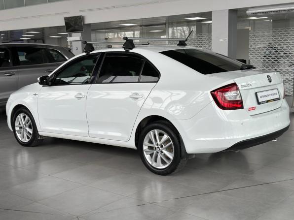 Skoda Rapid I Рестайлинг с пробегом 2018 года, цена 1 245 000 рублей, 140000 км, лифтбек, Автокод Объявления