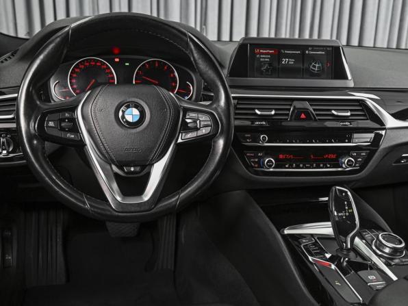 BMW 5 серии VII (G30/G31/G38) с пробегом 2017 года, цена 3 228 960 рублей, 83680 км, седан, Автокод Объявления