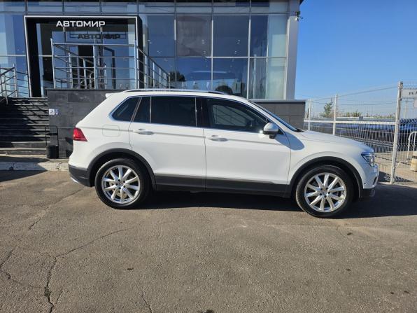 Volkswagen Tiguan II с пробегом 2018 года, цена 2 950 000 рублей, 114181 км, внедорожник, Автокод Объявления