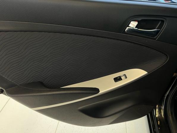 Hyundai Solaris I с пробегом 2011 года, цена 799 000 рублей, 106492 км, седан, Автокод Объявления