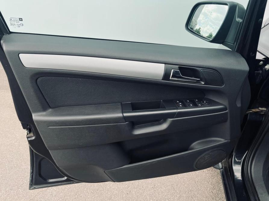 Opel Zafira B Рестайлинг Санкт-Петербург  - изображение 14