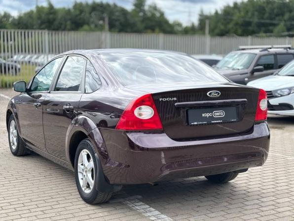 Ford Focus II Рестайлинг с пробегом 2010 года, цена 611 000 рублей, 135861 км, седан, Автокод Объявления