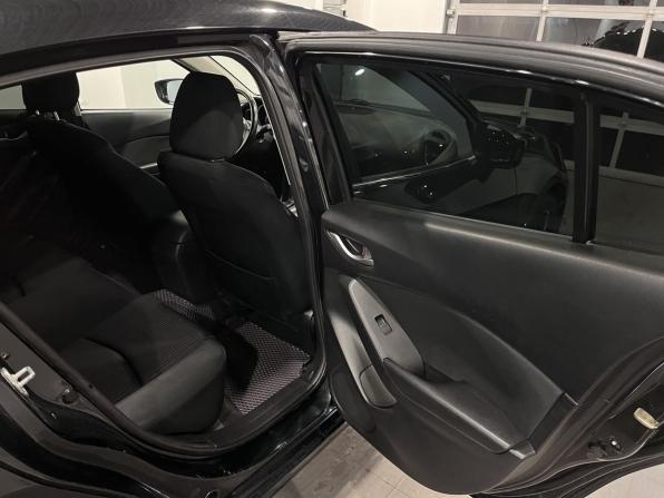 Mazda 3 III (BM) с пробегом 2013 года, цена 1 232 000 рублей, 177700 км, хэтчбек, Автокод Объявления