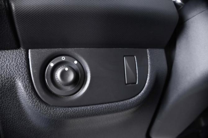 Renault Sandero II с пробегом 2018 года, цена 999 000 рублей, 64512 км, хэтчбек, Автокод Объявления