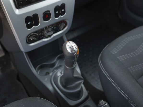 Renault Sandero I с пробегом 2013 года, цена 680 000 рублей, 117999 км, хэтчбек, Автокод Объявления