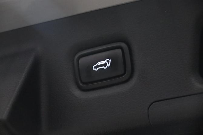 Hyundai Santa Fe IV Рестайлинг с пробегом 2021 года, цена 3 495 170 рублей, 77706 км, внедорожник, Автокод Объявления