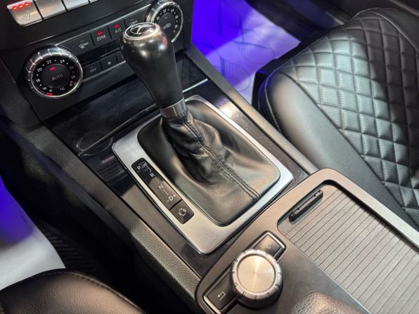 Mercedes-Benz C-Класс III (W204) Рестайлинг с пробегом 2011 года, цена 1 340 000 рублей, 233436 км, седан, Автокод Объявления