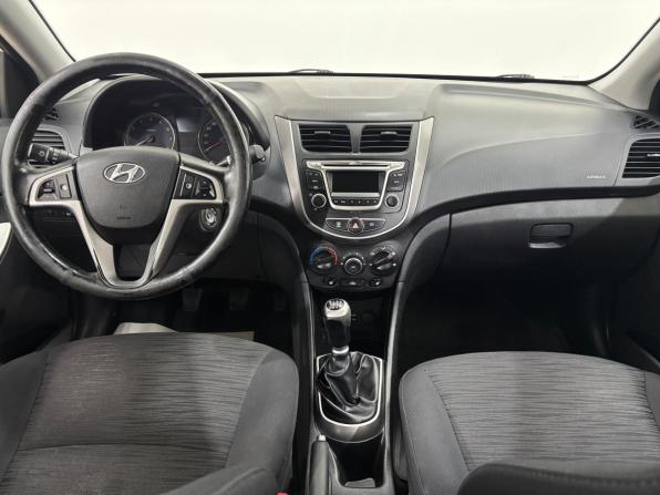 Hyundai Solaris I Рестайлинг с пробегом 2014 года, цена 1 130 000 рублей, 57733 км, седан, Автокод Объявления