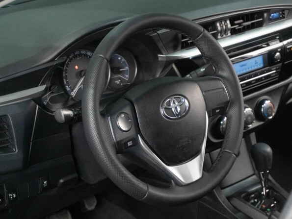 Toyota Corolla XI (E160 E170 E180) с пробегом 2013 года, цена 1 349 000 рублей, 97336 км, седан, Автокод Объявления